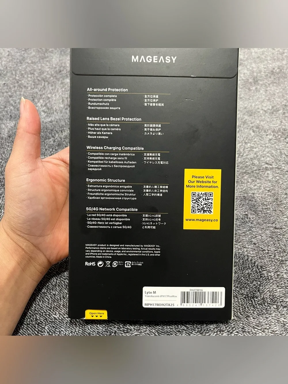 Iphone 17 Pro Max ultra thin magnetic  phone case